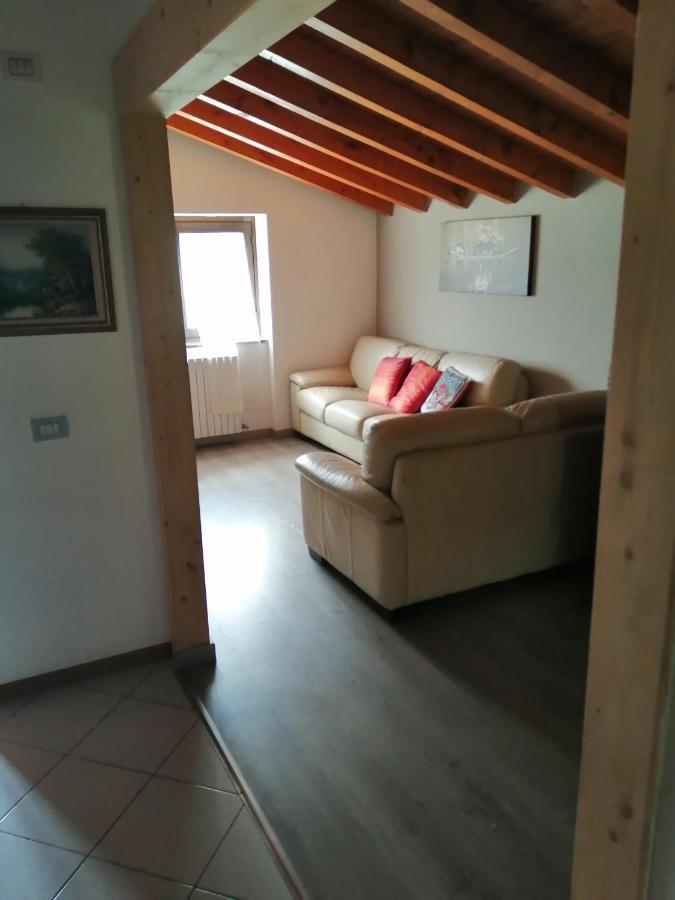Casa Vacanze La Ca Del Cunfec Sondrio Exteriör bild